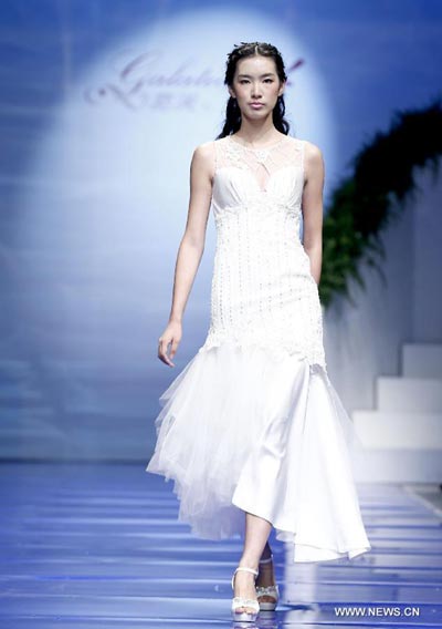 Wedding gowns presented at China Fashion Week