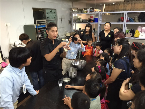 Macaroon chef takes eager kids to his sweet spot