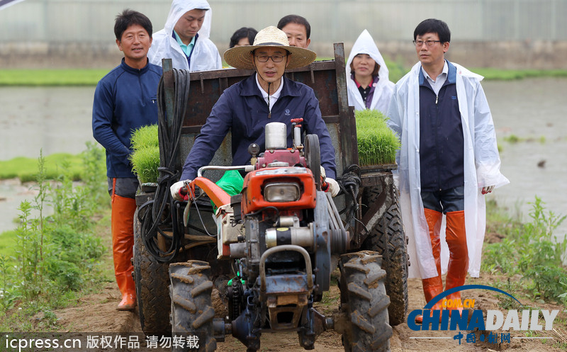 盤點政要尷尬舊照 誰沒有不堪回首的曾經
