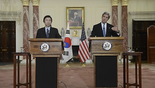 美國國務卿克里今日訪韓 對朝訊息引人關注