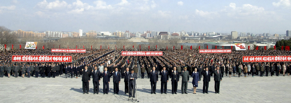 朝鮮軍民在萬壽山隆重集會