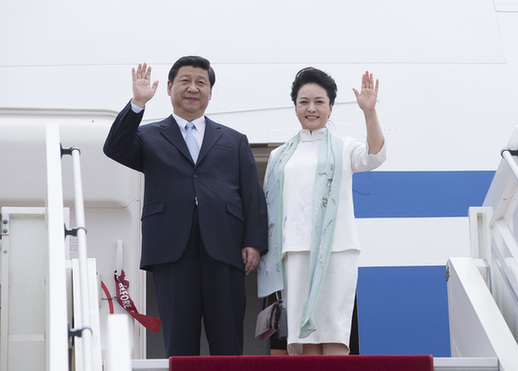 習近平抵達布拉柴維爾<BR>開始對剛果共和國進行國事訪問