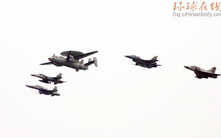 臺(tái)E-2T預(yù)警機(jī)成軍 臺(tái)美日實(shí)現(xiàn)數(shù)據(jù)互通