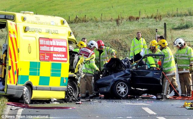 英國上演現實版“死神來了” 車禍傷者搭乘救護車竟再遇車禍