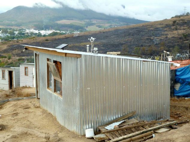 南非研發“i系列”太陽能改良棚屋 改善貧民窟生活立大功