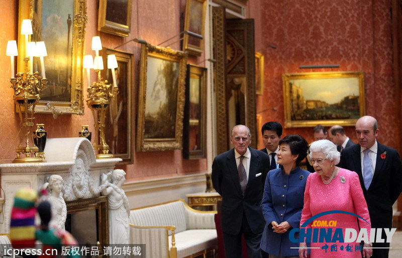 韓國總統樸槿惠訪問英國 受英女王夫婦接待