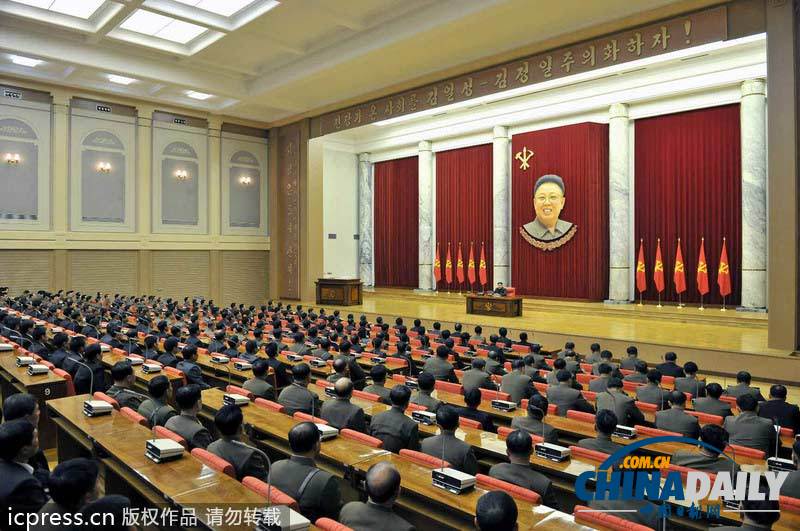 金正恩親自表彰朝軍水產部門有功人員 崔龍海宣讀政令