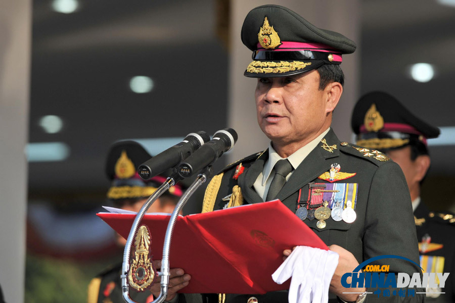 泰國舉行閱兵式慶祝“建軍節”