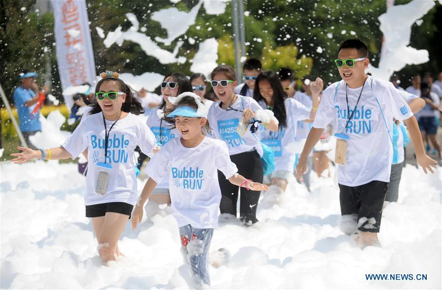 Running and bursting with bubbles in Shenyang