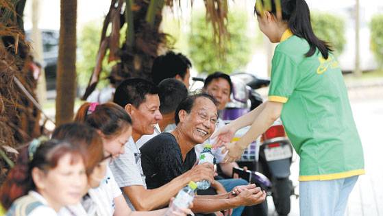 Over 70,000 students take gaokao in Zhanjiang