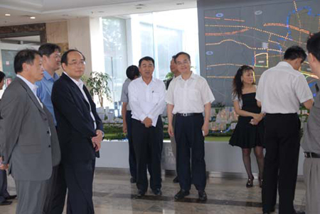 Business delegation of Taiwan enterprises visit Huaqiao Park