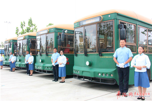 Qingdao launches free beer-festival bus service