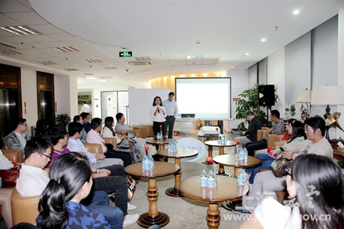 Jiading auto industry hosts English salon