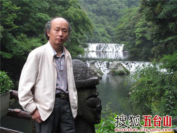 Wang Jiange donates painting to Suxiang Temple