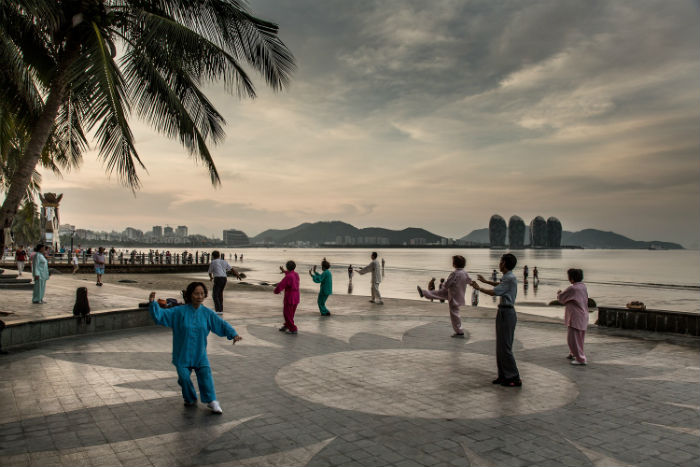 Sanya: A blue and green city