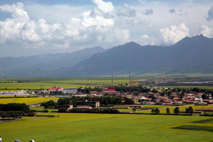 Zhangye, a city base from which to explore Danxia landform