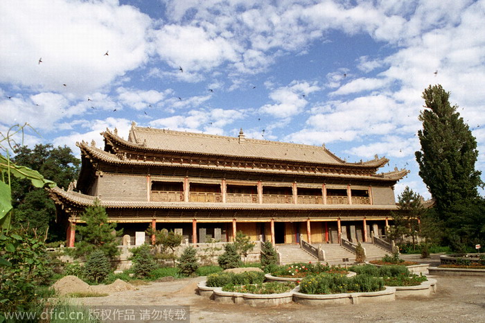 Zhangye, a city base from which to explore Danxia landform