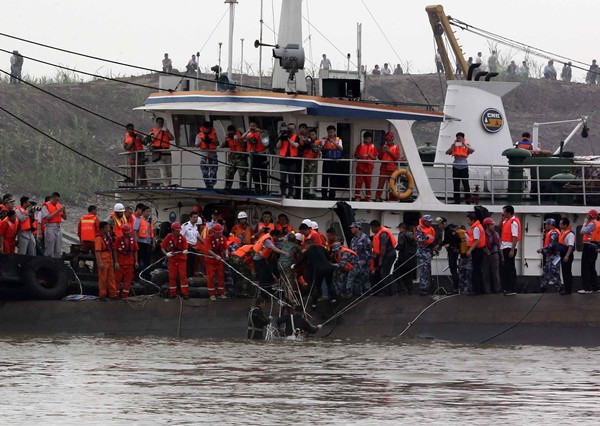 Yangtze cruise tragedy puts attention on elderly