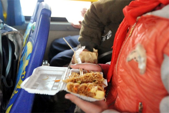 Is it rude to eat on mass transit?