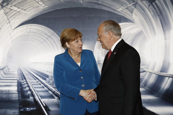 Swiss tunnel shows rest of Europe the way