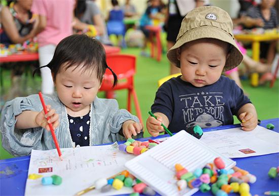 Is China's early education craze happening?