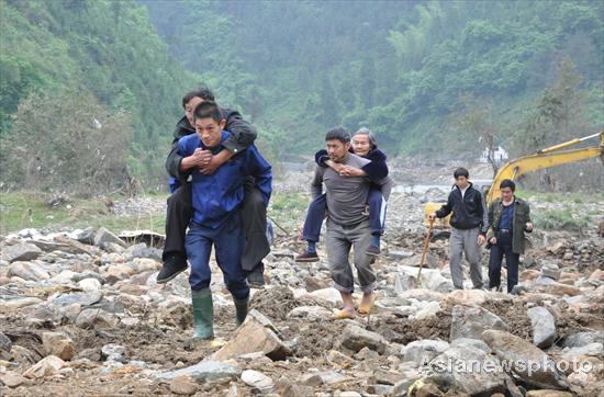 Hunan hit hard by floodwaters