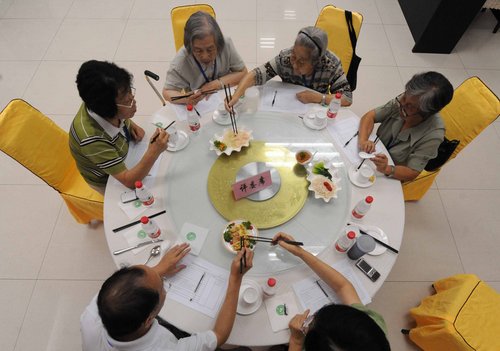 Hospital nutritionists cook up healing foods