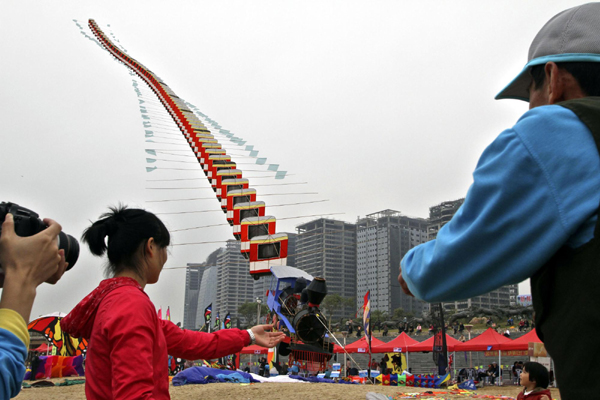 Let’s go fly a kite in Xiamen