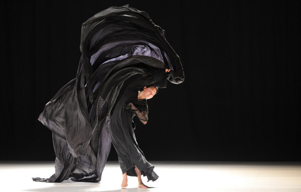 Shanghai dancers perform in Rome