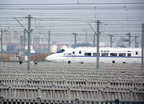 Beijing-Shanghai high speed rail on trial run