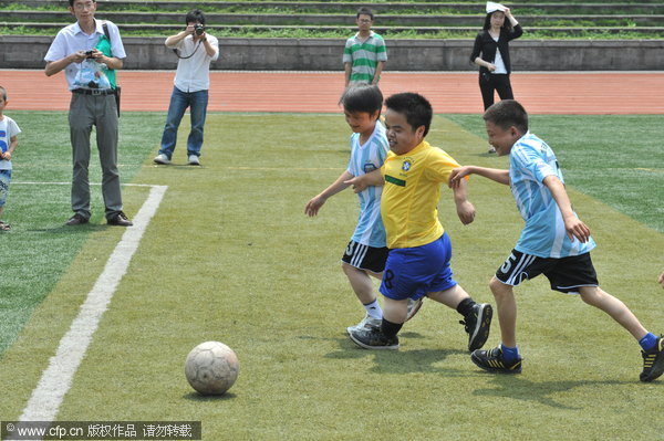 Height no obstacle on soccer field