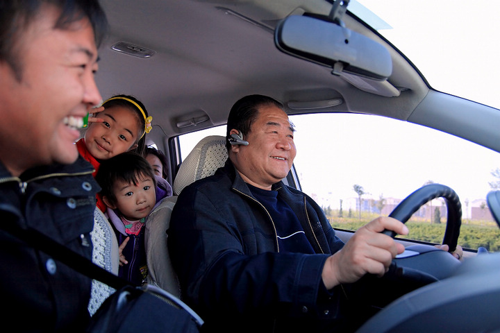 Capturing how cars are changing China