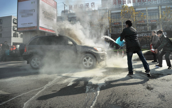 SUV catches fire in C China