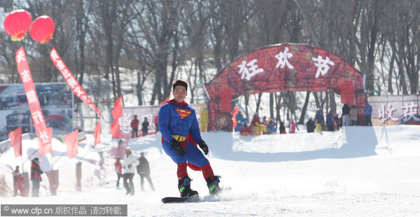 Underwear skiers enjoy fun and games in snow