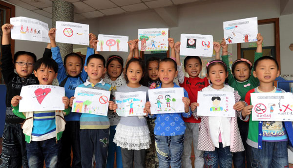 Chinese students mark World No Tobacco Day