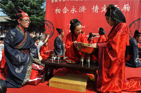 Many ways to get married on <EM>Qixi</EM>