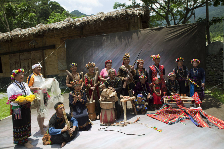 Photographers' lenses on Taiwan