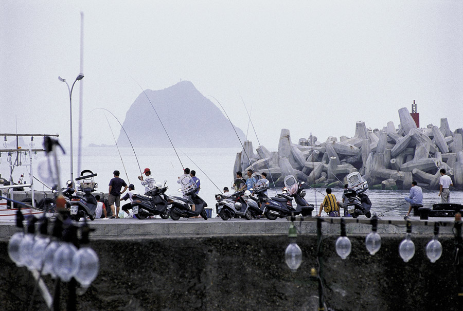 Photographers' lenses on Taiwan