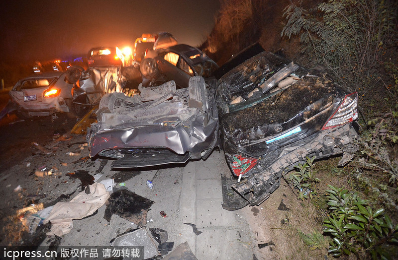 19-car pile-up kills 8 in SW China