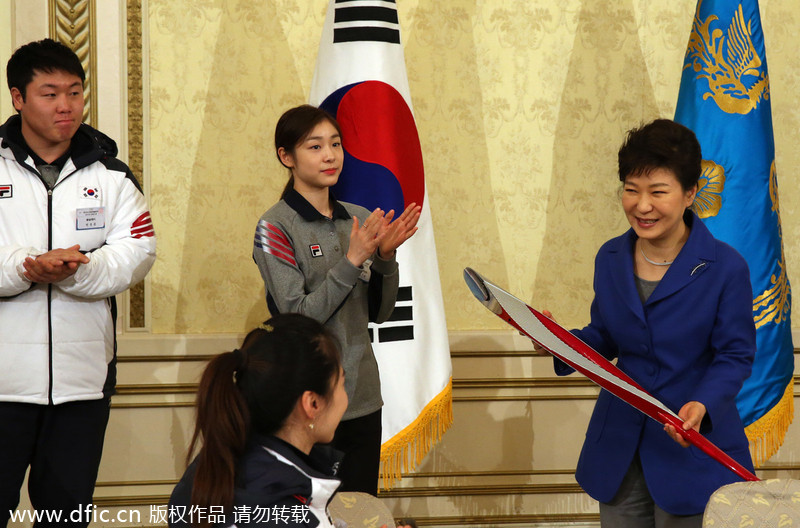 Kim Yu-na gets lunch with S Korean President