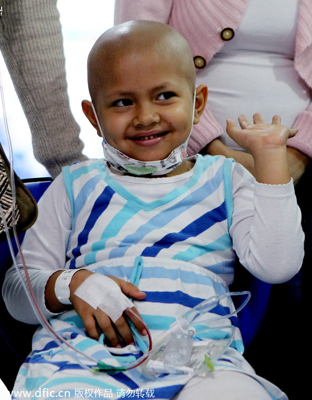 Miss world visits cancer children in Colombia