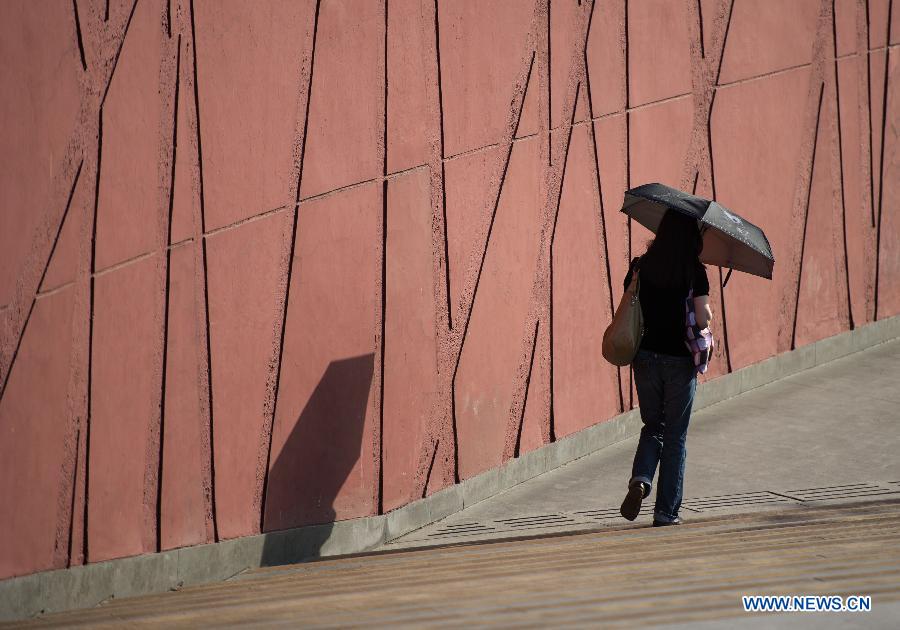 High temperature hits Beijing