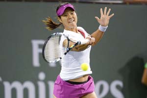 Li Na reaches semifinals at Indian Wells