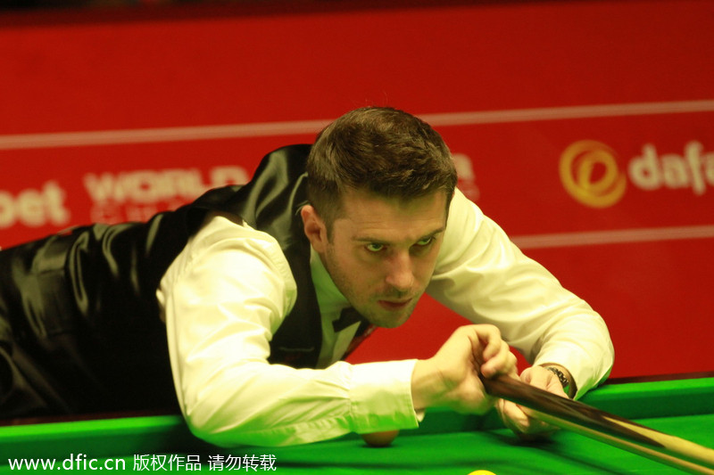 Selby rallies past O'Sullivan for 1st world title