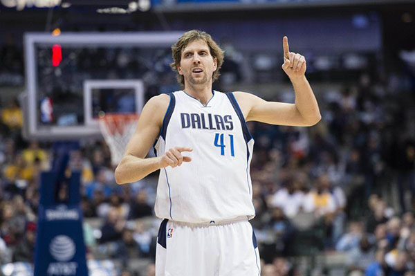 Nowitzki set for 20th season, Mavs needing more star power