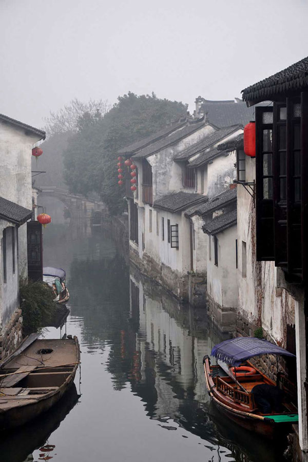 Trip to water town Zhouzhuang, China's Jiangsu