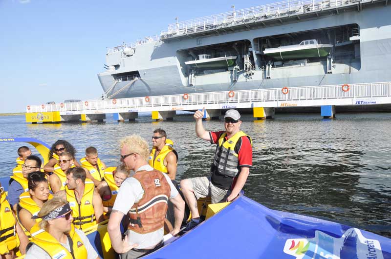 Jet boat thrills along Tianjin coast