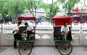 Capital cuts down on holiday gardens for Tian'anmen