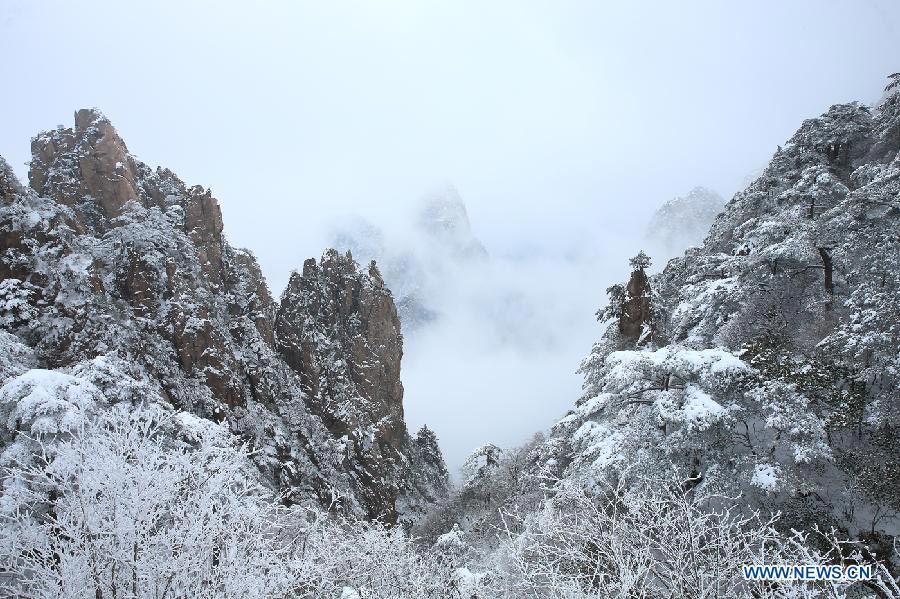 Scenery of Huangshan Mountain after snowfall