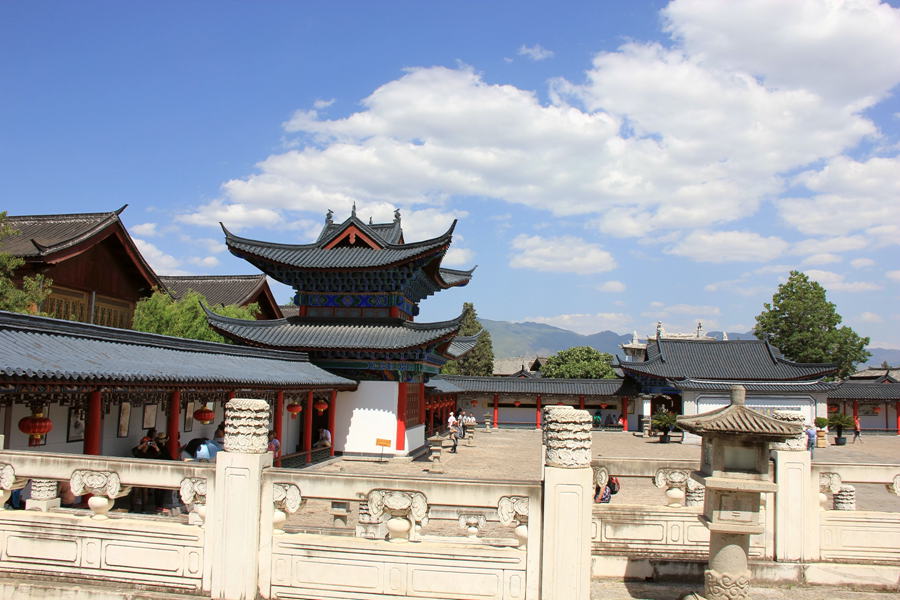 500-year-old Mu Residence - a miniature Forbidden City